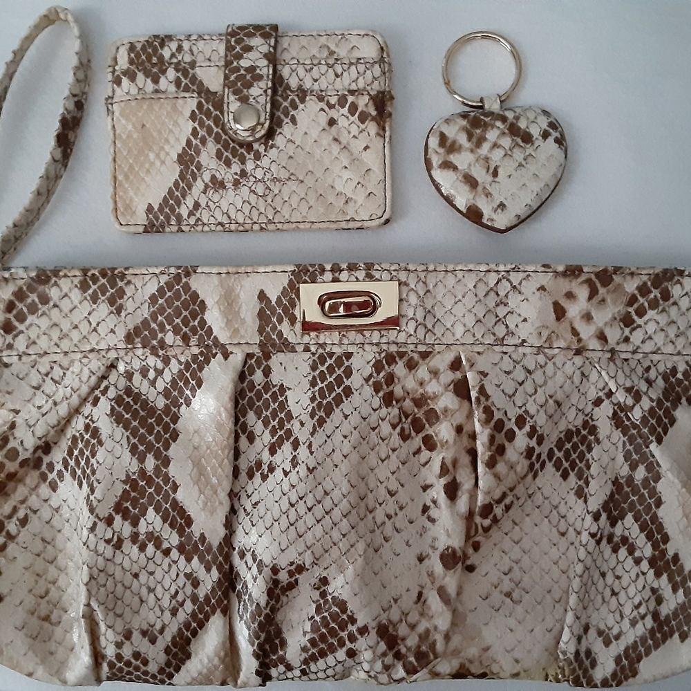 Jessica simpson snakeskin clutch